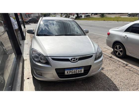 HYUNDAI I30 2.0 MPFI GLS 16V GASOLINA 4P MANUAL